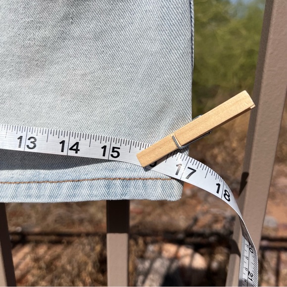 Billabong NWT Women’s Denim Button Down Skirt Size 25 Lighter Denim 💯% Cotton - Picture 9 of 11